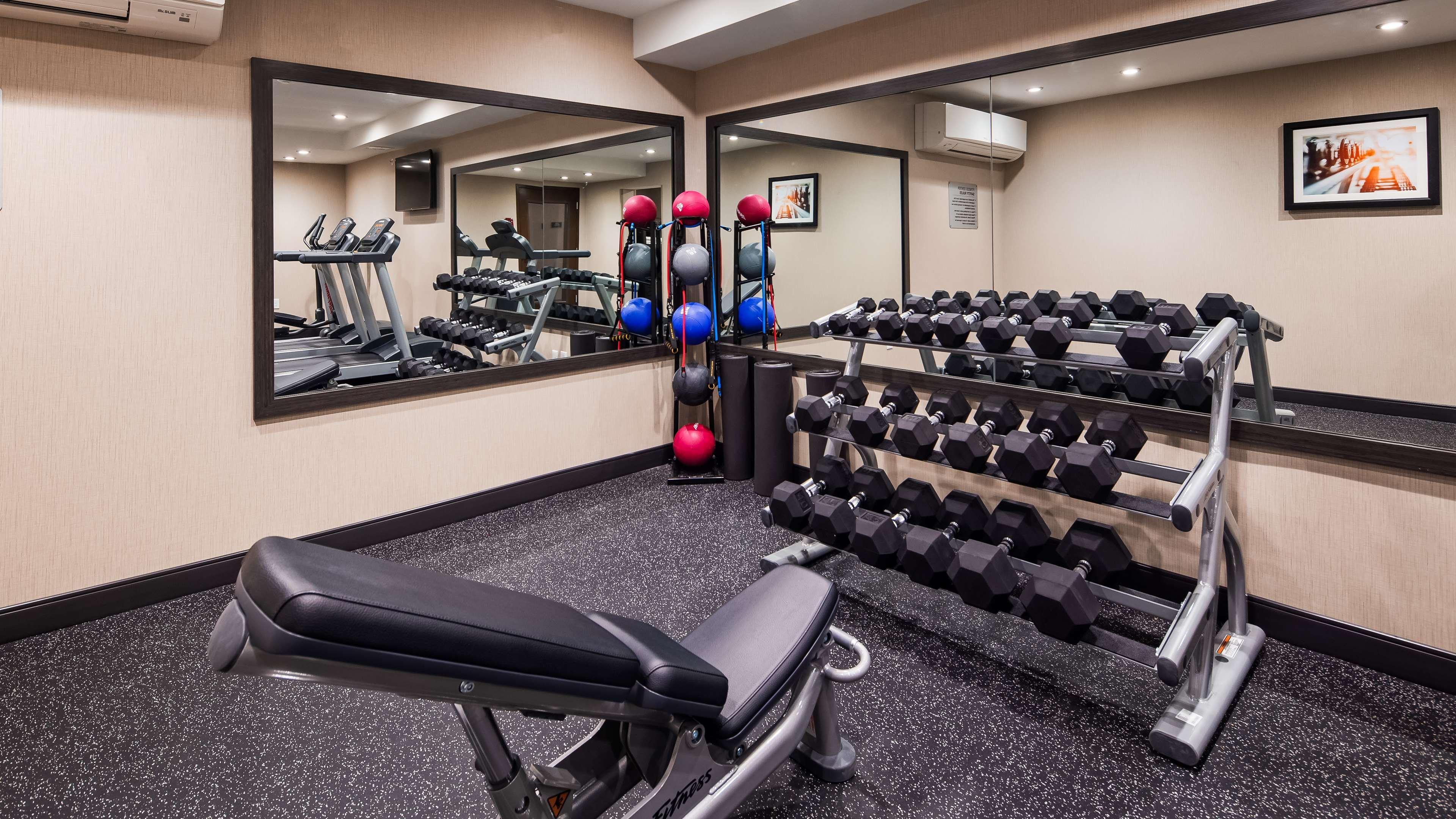 Best Western Plus Hanes Mall Winston-Salem Bagian luar foto