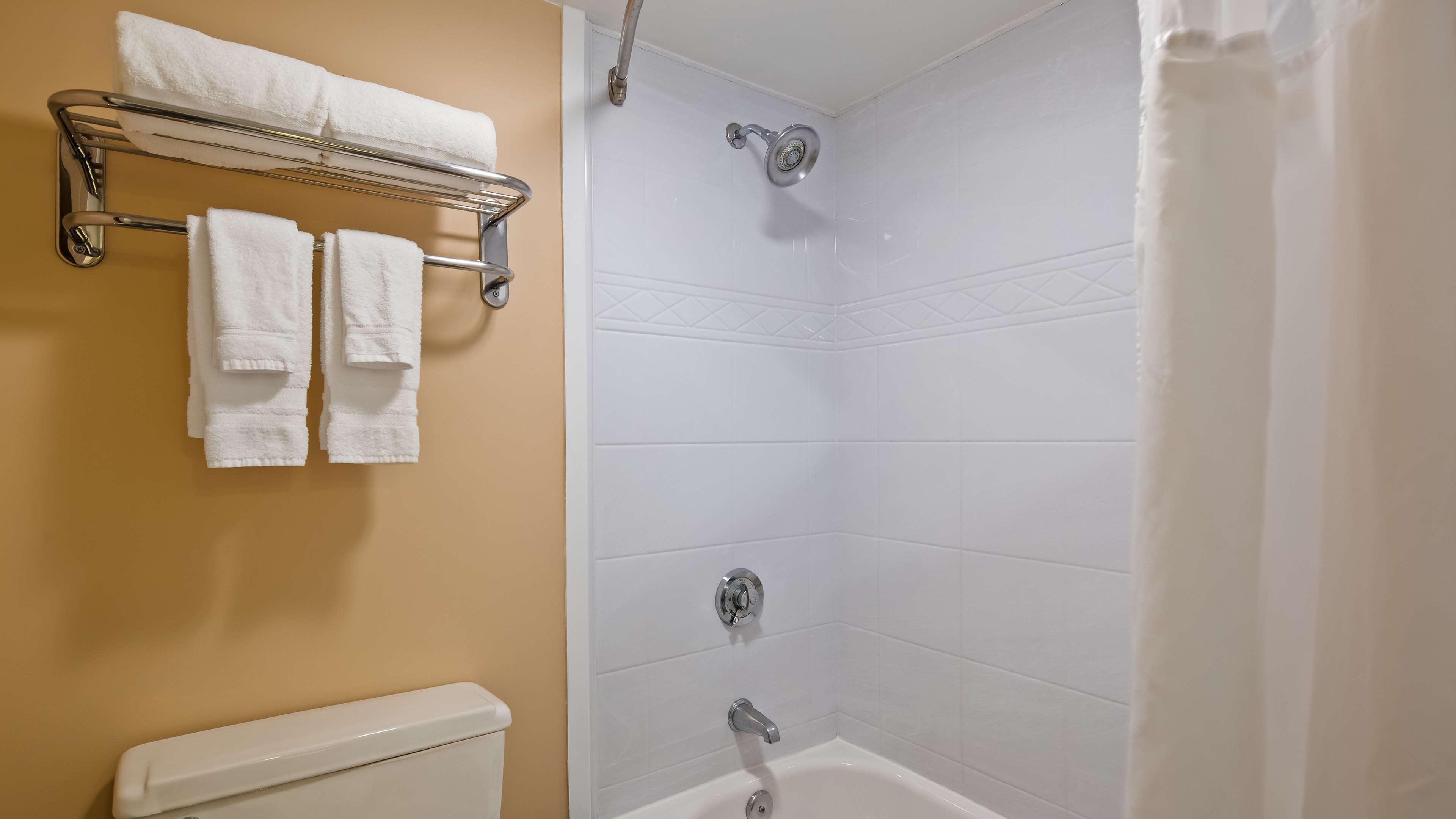 Best Western Plus Hanes Mall Winston-Salem Bagian luar foto