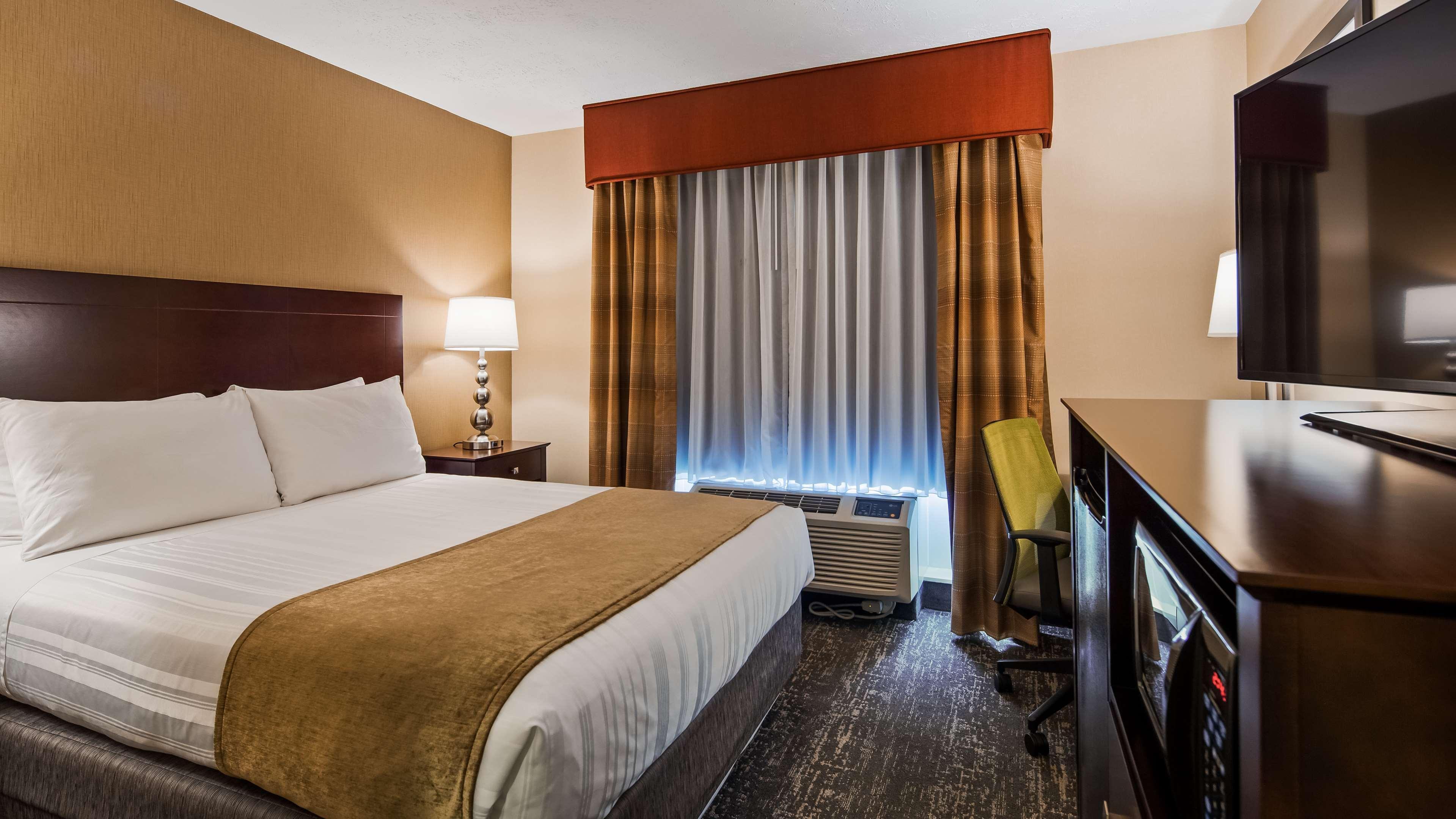 Best Western Plus Hanes Mall Winston-Salem Bagian luar foto