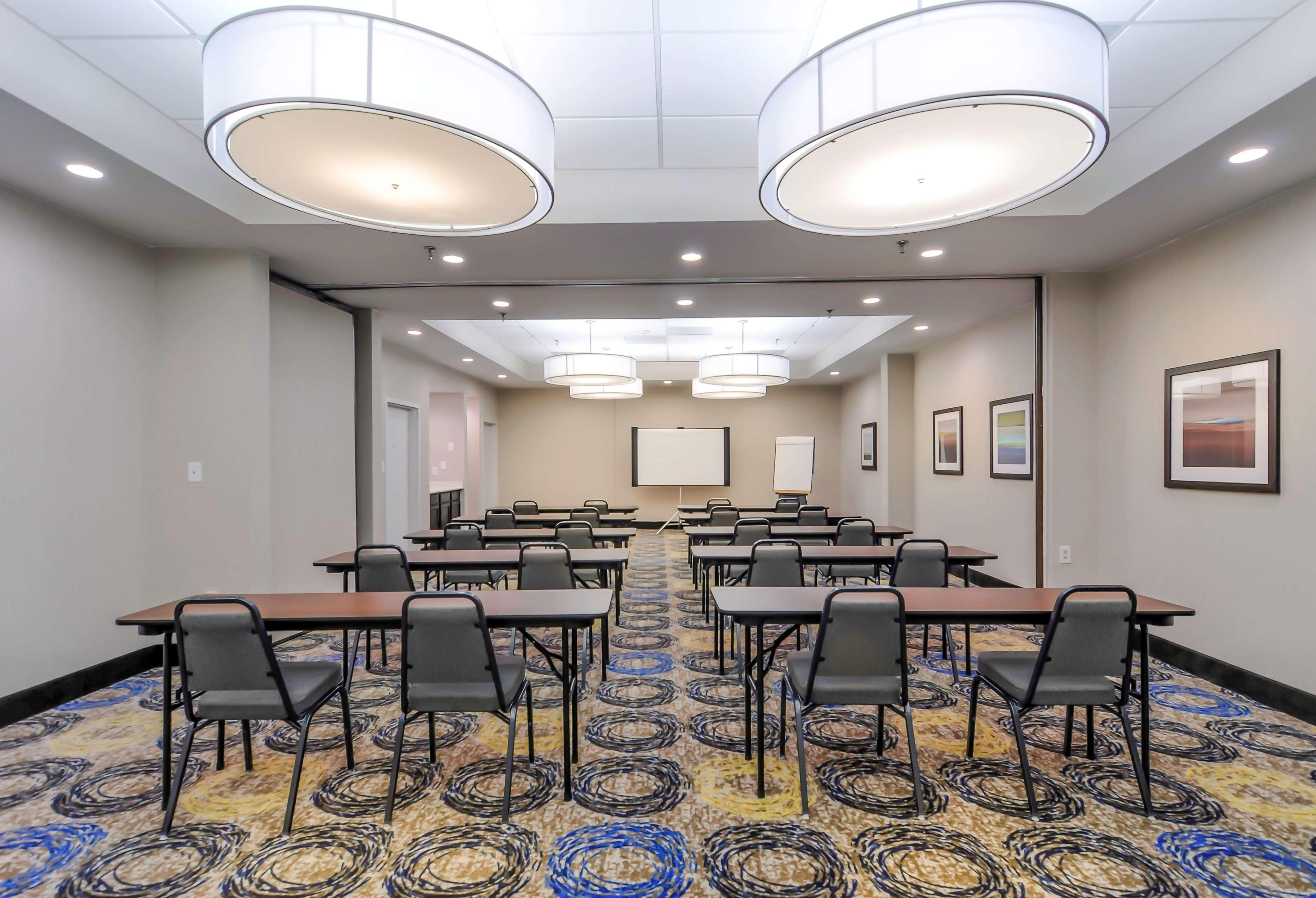 Best Western Plus Hanes Mall Winston-Salem Bagian luar foto