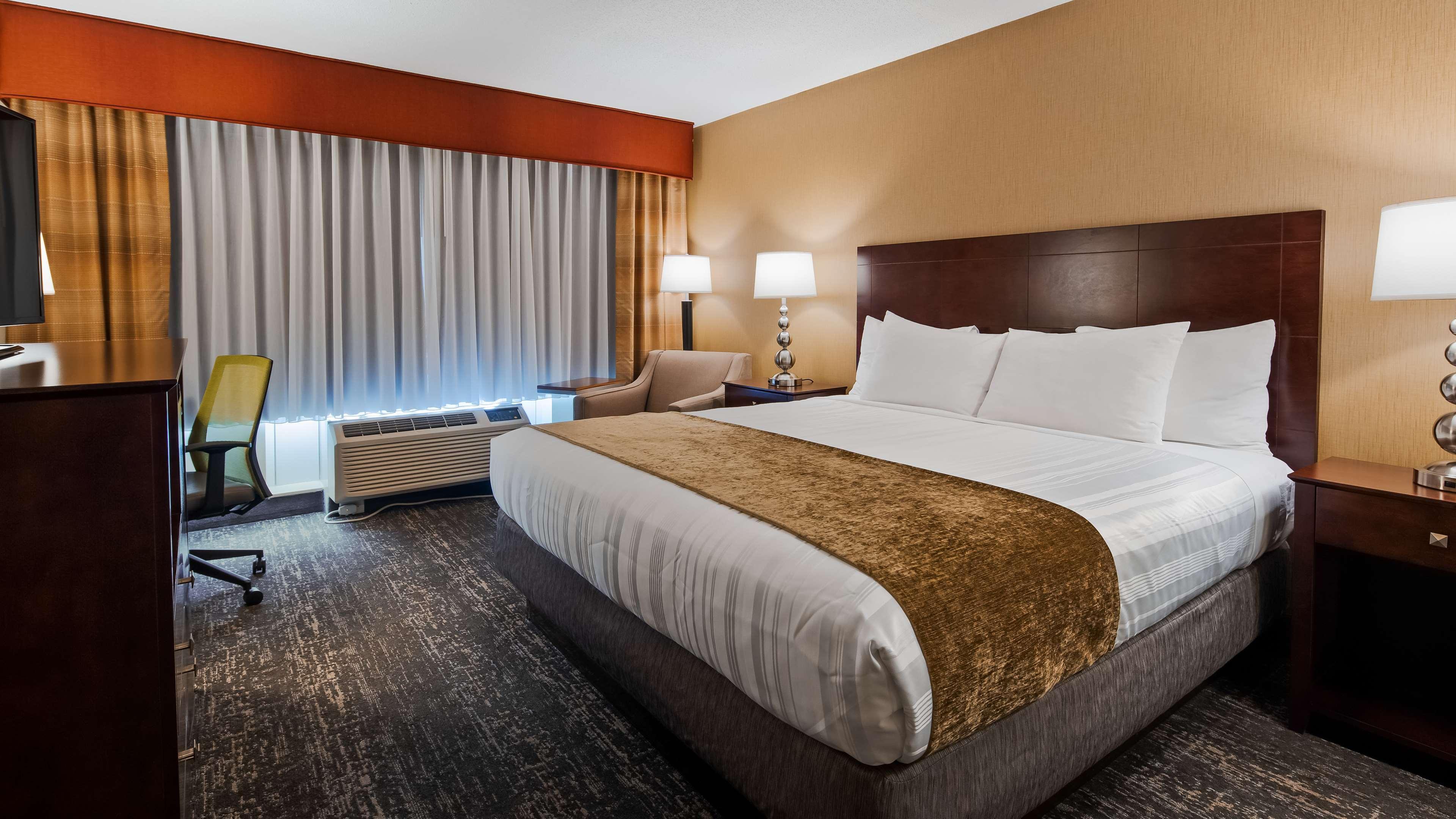Best Western Plus Hanes Mall Winston-Salem Bagian luar foto