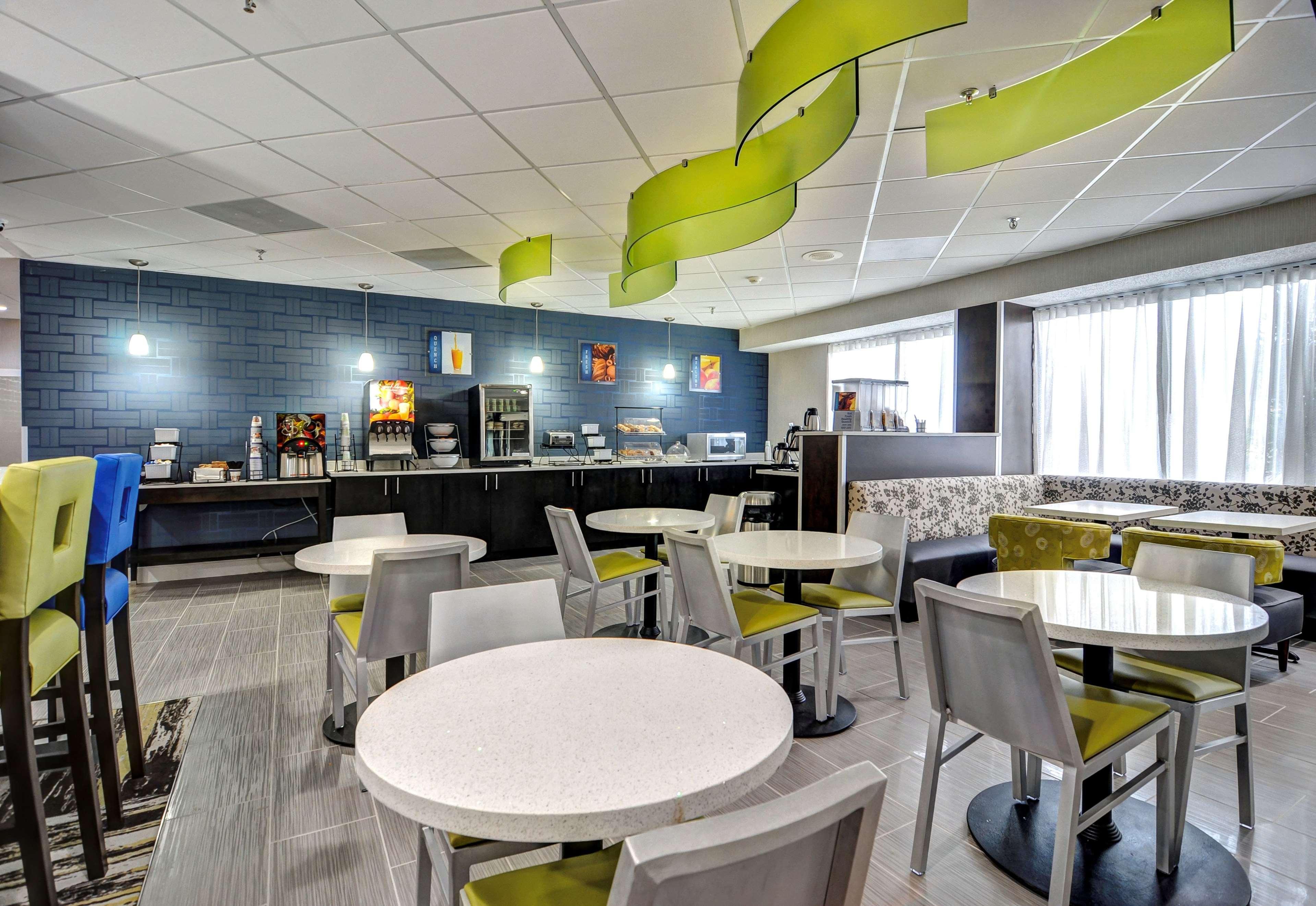 Best Western Plus Hanes Mall Winston-Salem Bagian luar foto