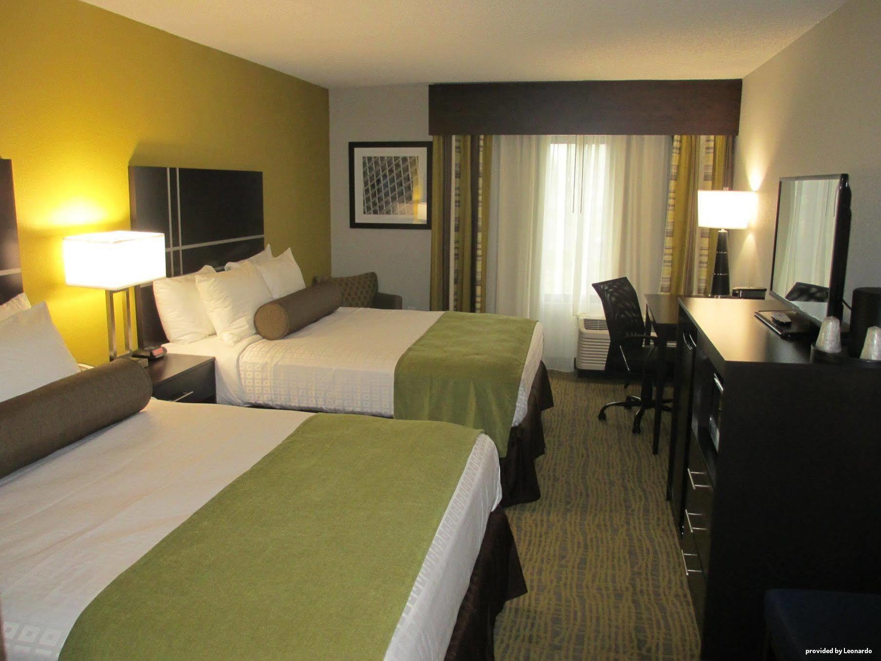 Best Western Plus Hanes Mall Winston-Salem Bagian luar foto