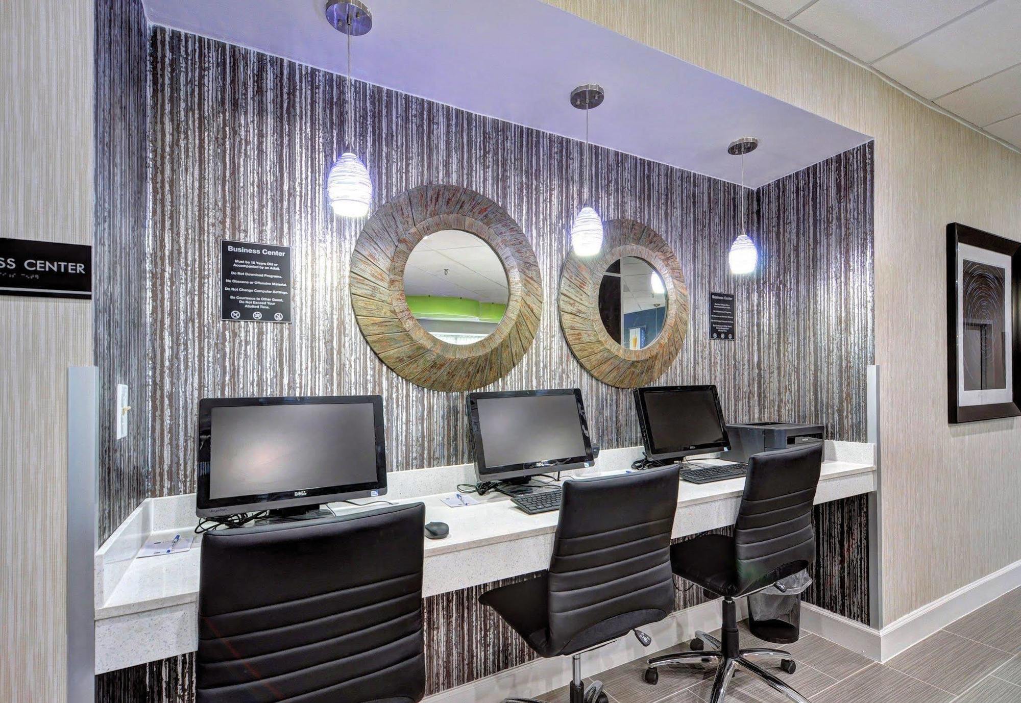 Best Western Plus Hanes Mall Winston-Salem Bagian luar foto